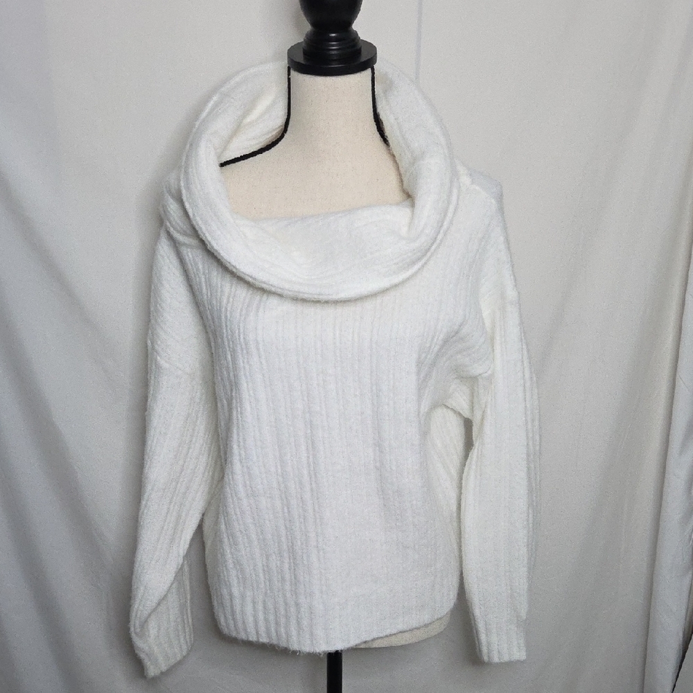 NWT Women's 12th Tribe Pamela Off-Shoulder Ivory Sweater Size Lg - Picture 2 of 6